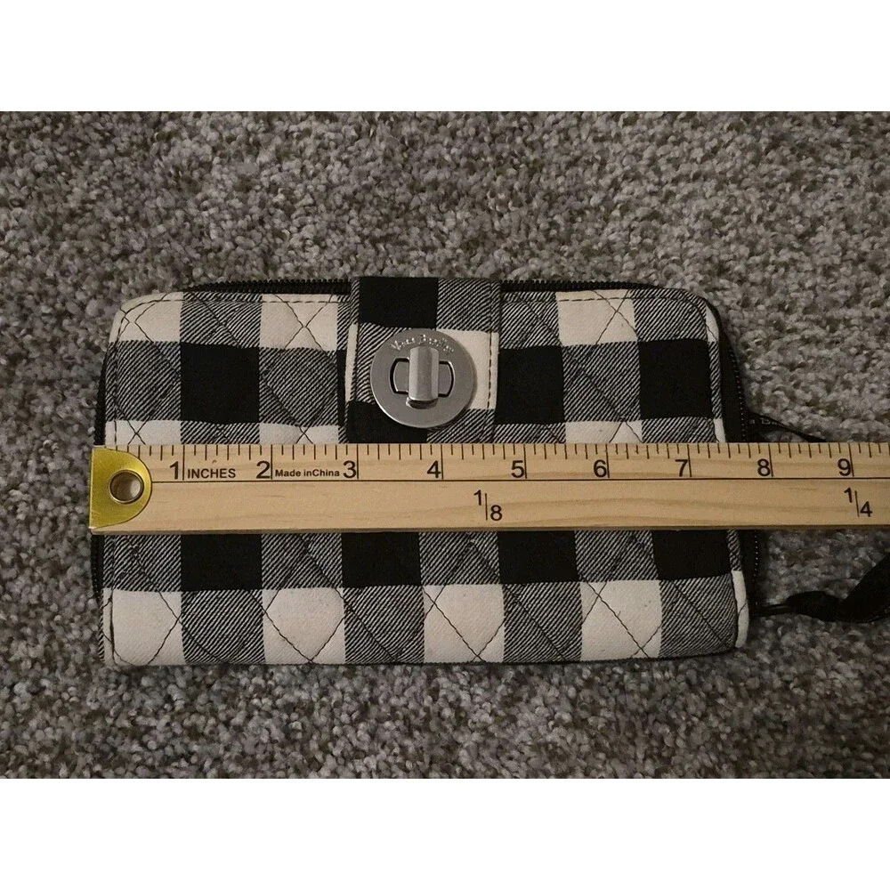 VERA BRADLEY RFID Turnlock & Zip Around Wallet - Pearl Buffalo Check Black